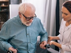 感染艾滋病多久能查出来？感染艾滋病的初期症状是怎样的？