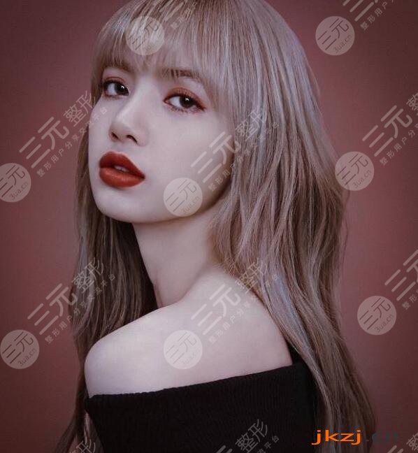 颜值**跻身前列的Lisa，为什么在韩国算是“平平无奇”？