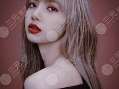 颜值**跻身前列的Lisa，为什么在韩国被骂得“体无完肤”？